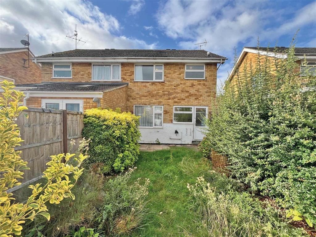 Shakespeare Road, RUSHDEN - Image 4