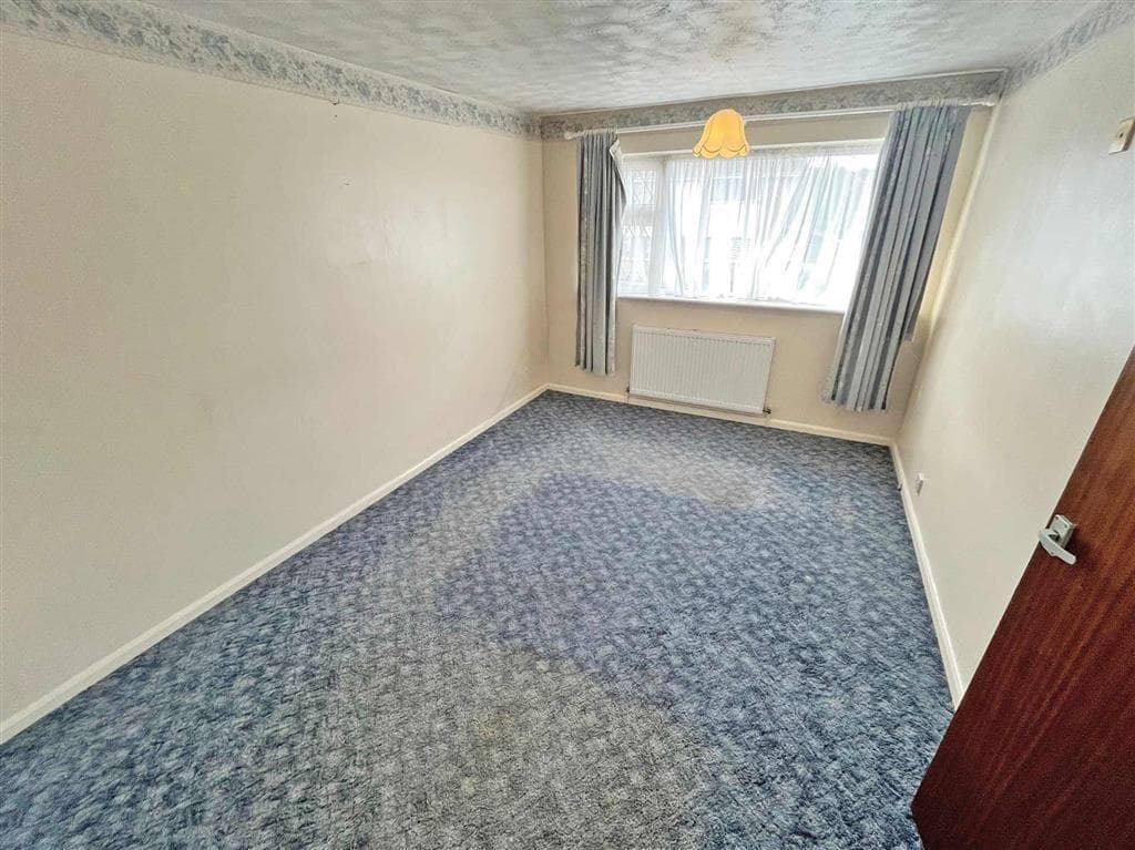 Shakespeare Road, RUSHDEN - Image 6