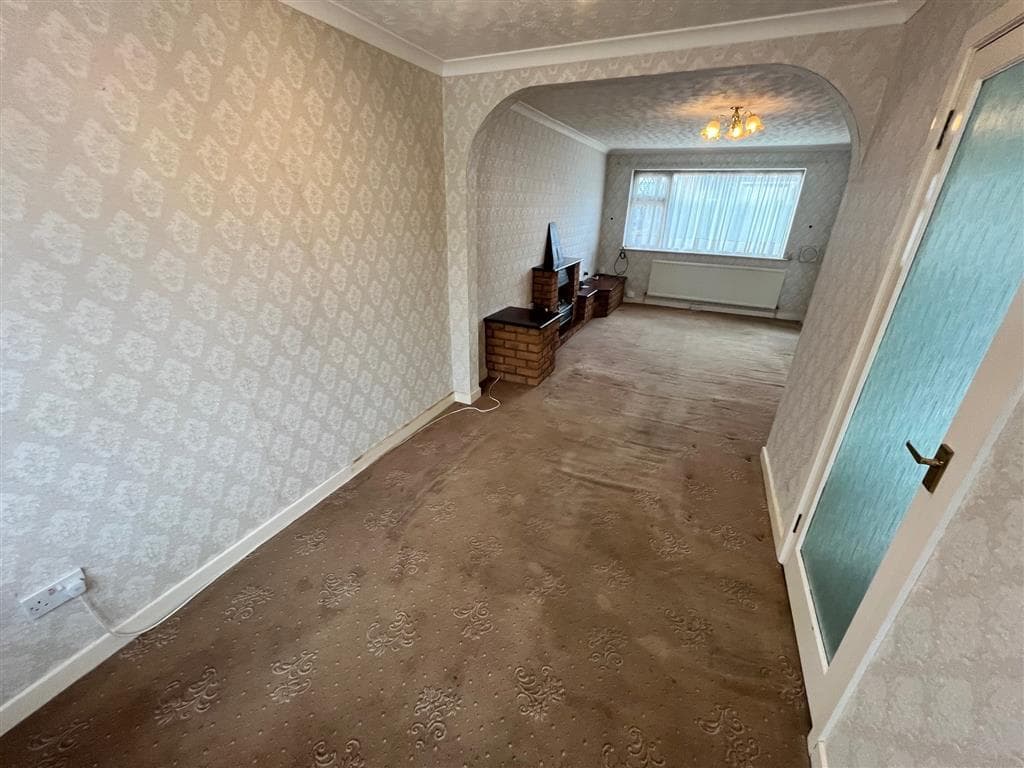 Shakespeare Road, RUSHDEN - Image 7
