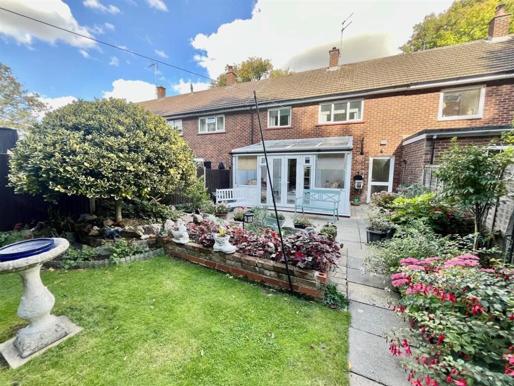 Chells Way, Stevenage - Image 1