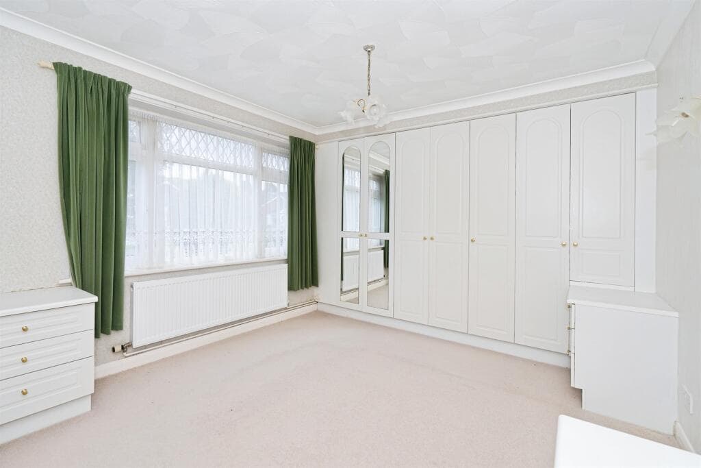 Hangleton Valley Drive, Hove - Image 5