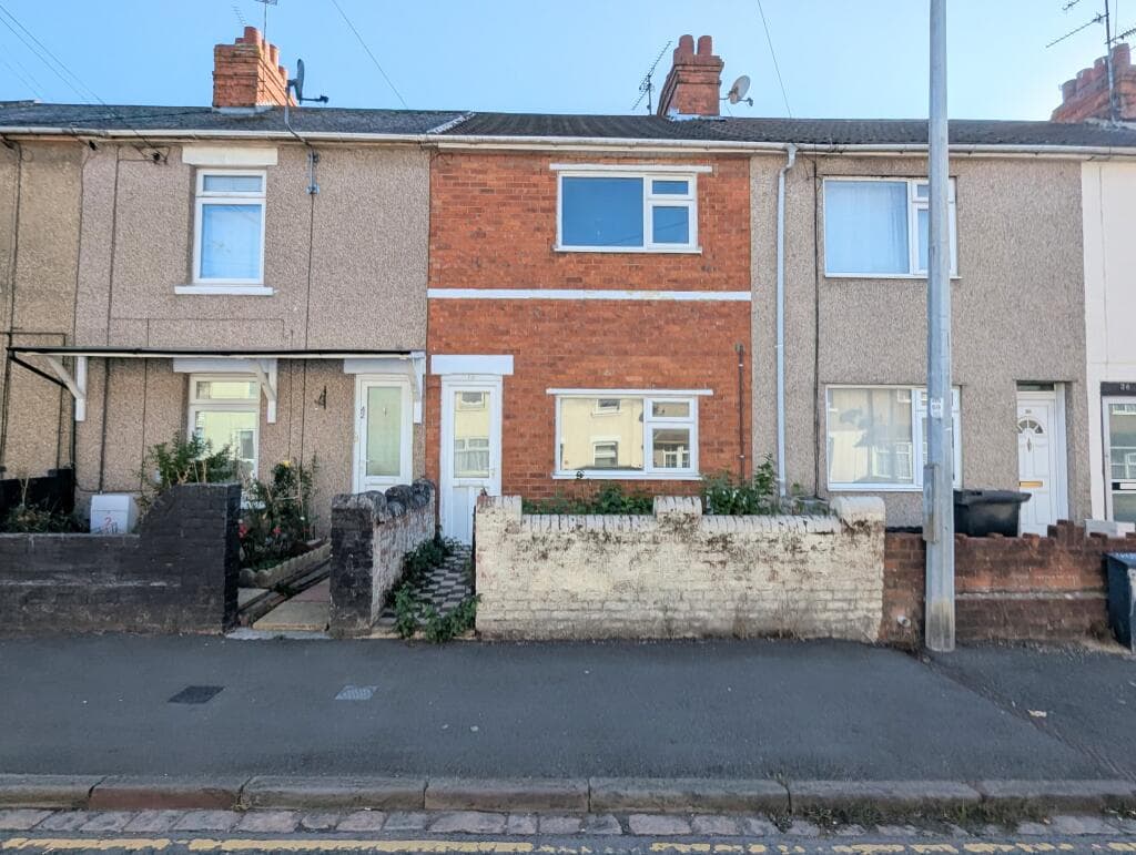 View property at 40 St. Marys Grove, Swindon, Wiltshire SN2 1RQ