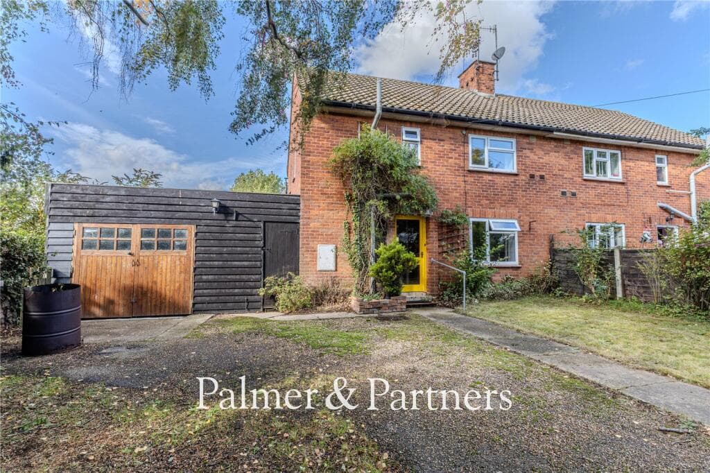 View property at Doughty Wylie Crescent, Theberton, Leiston, Suffolk, IP16