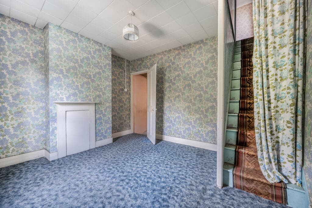 Elgar Road, Reading, Berkshire, RG2 - Image 7