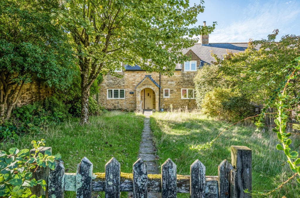 Woolminstone, Crewkerne, Somerset, TA18 - Image 2