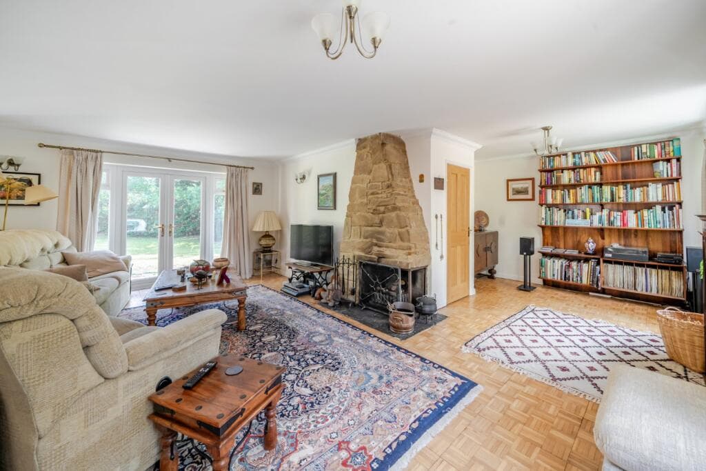 Taplow Common Road, Burnham, Buckinghamshire, SL1 - Image 3