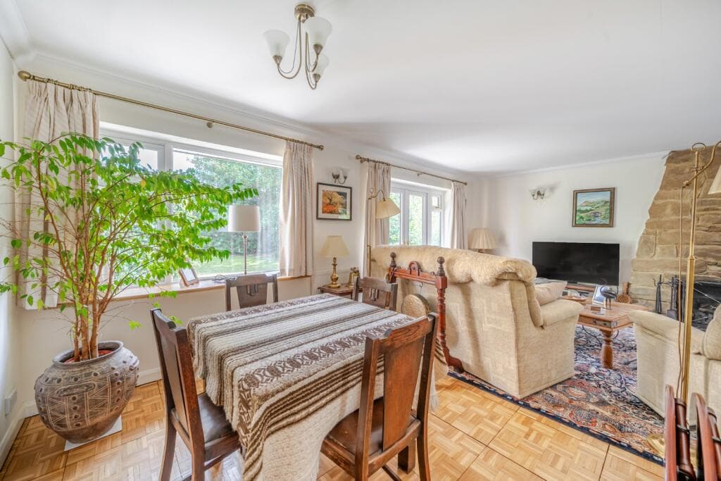 Taplow Common Road, Burnham, Buckinghamshire, SL1 - Image 4