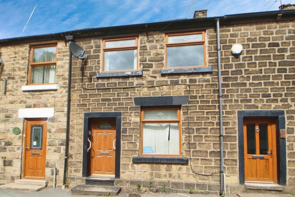 High Street West, Glossop, Derbyshire, SK13 - Image 1