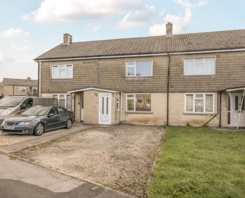 Kings Avenue, Corsham - Image 1