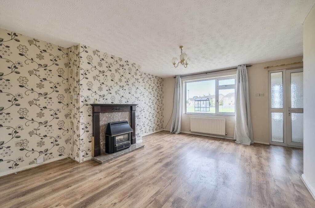 Kings Avenue, Corsham - Image 2