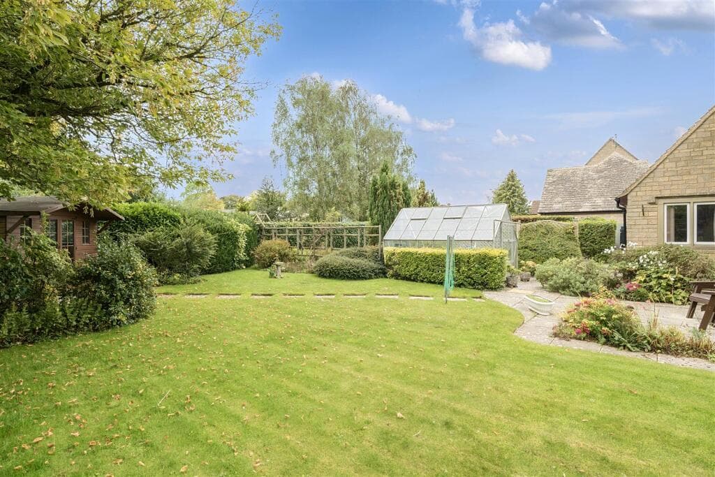 The Street, Yatton Keynell, Chippenham - Image 4