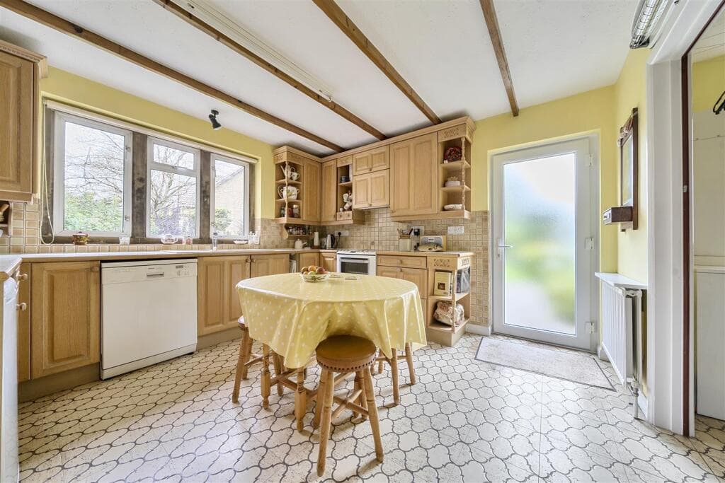 The Street, Yatton Keynell, Chippenham - Image 6