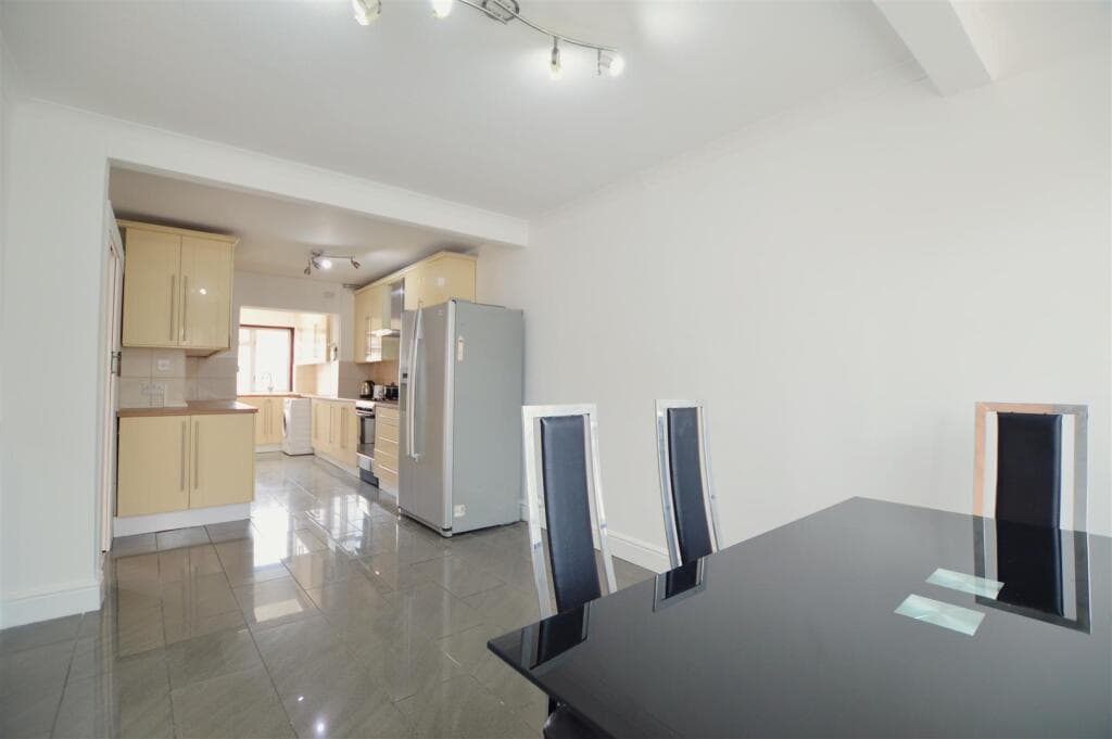 Littleport Spur, Slough - Image 11