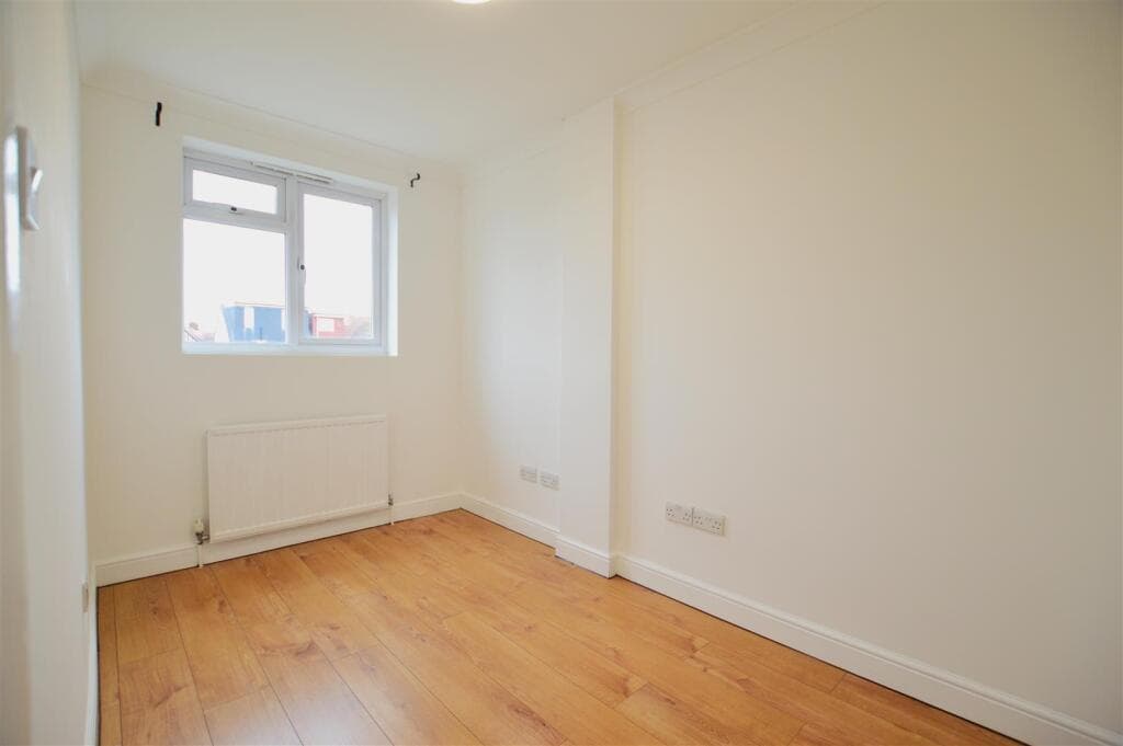 Littleport Spur, Slough - Image 7