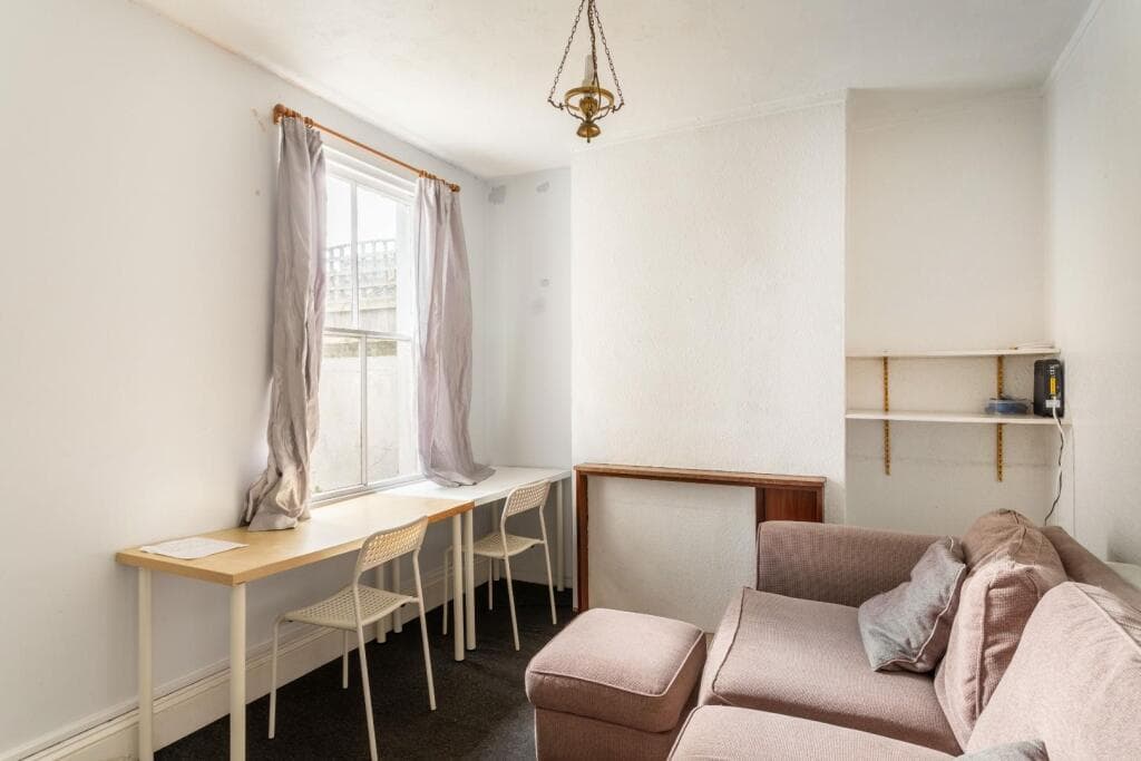 Dewe Road, Brighton - Image 6