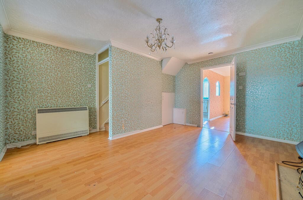 Grainger Gardens, Sholing, Southampton, Hampshire, SO19 - Image 2