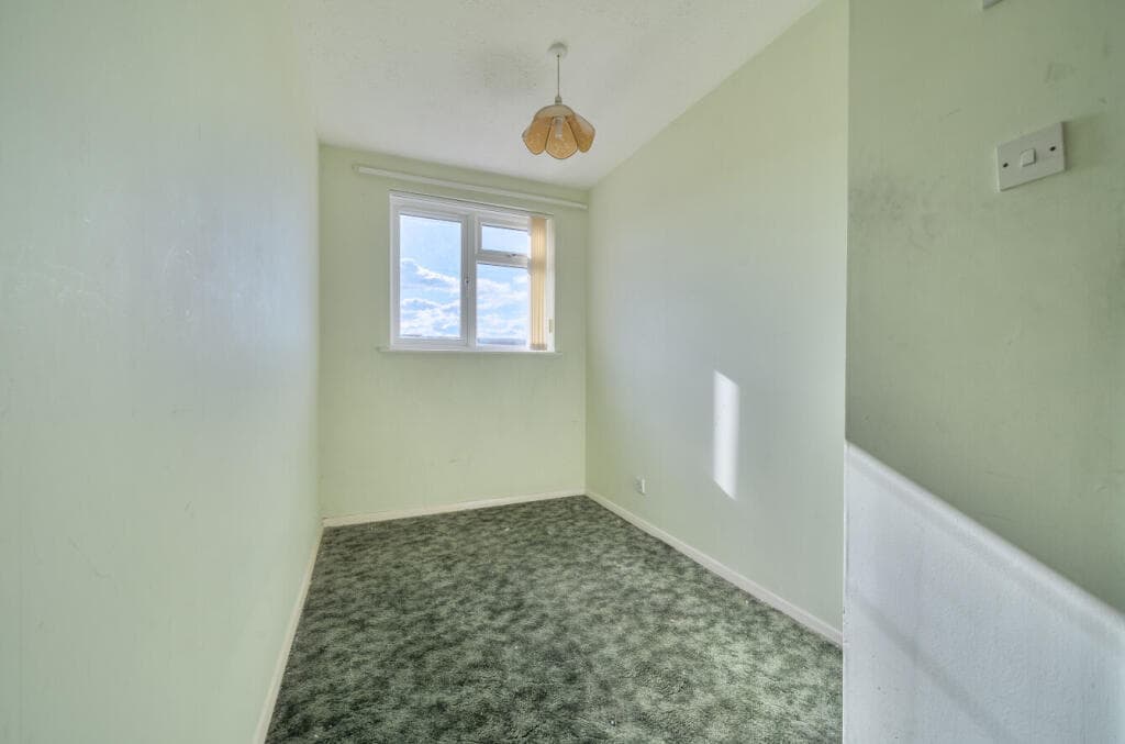 Grainger Gardens, Sholing, Southampton, Hampshire, SO19 - Image 9