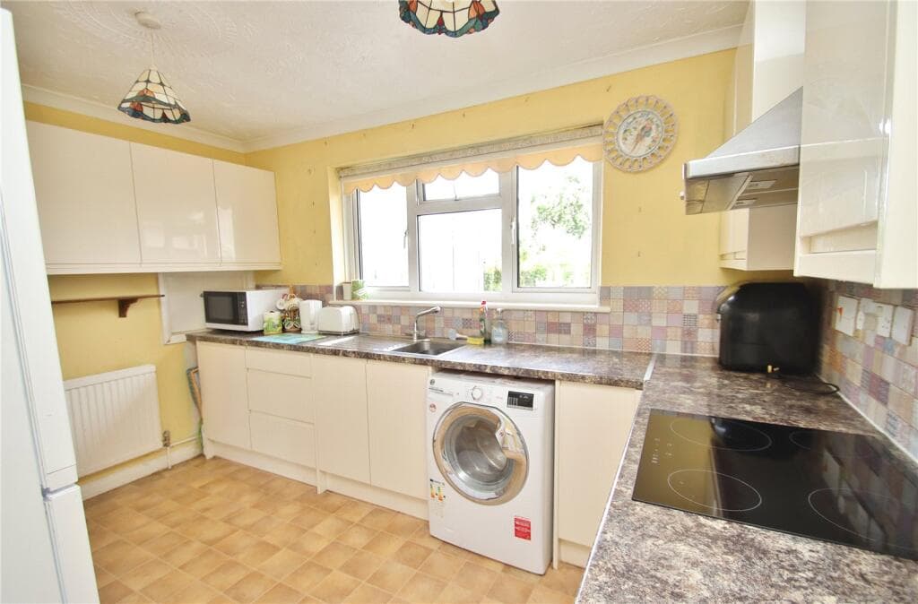 Lake Road, Verwood, Dorset, BH31 - Image 7