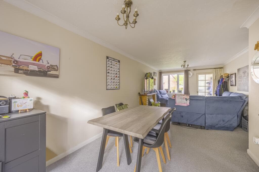 Camton Road, Swindon, SN5 5TP - Image 5