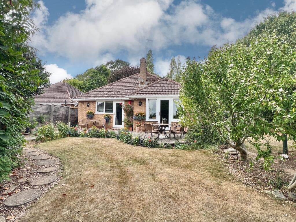 Corkscrew Lane, Taunton - Image 1