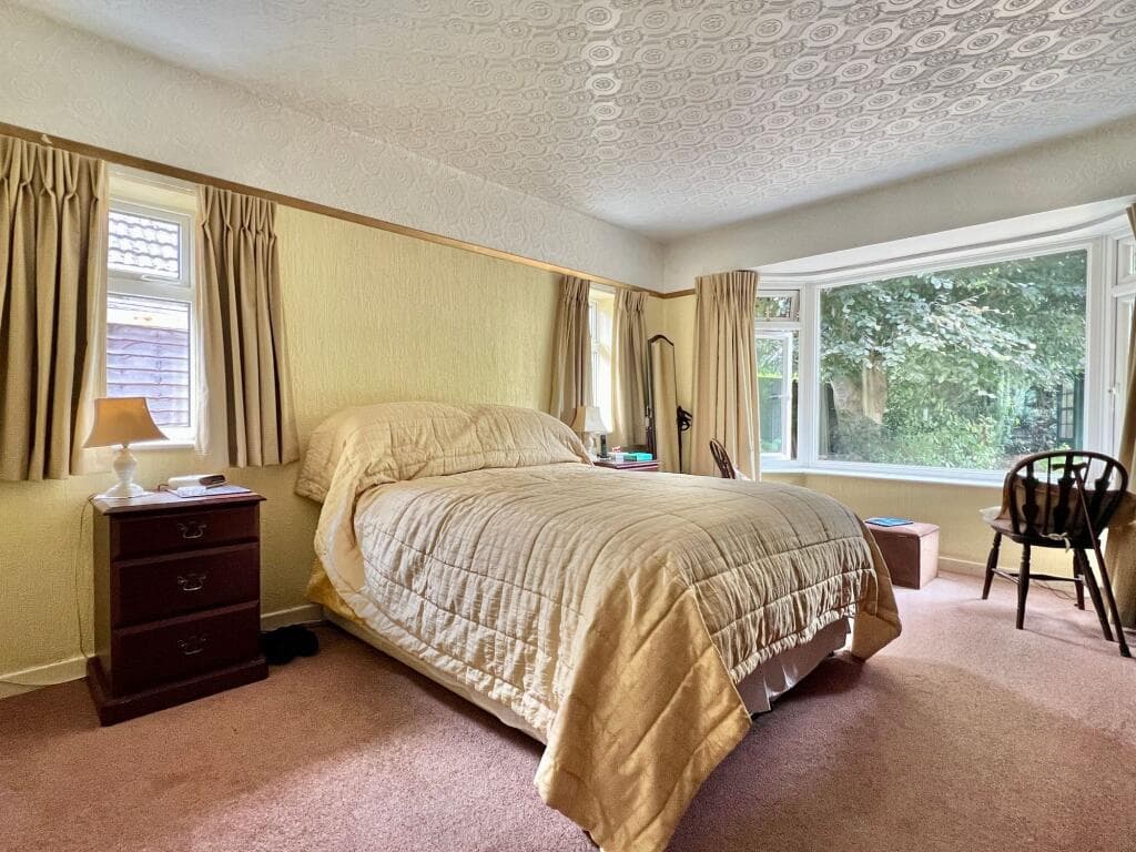 Corkscrew Lane, Taunton - Image 11