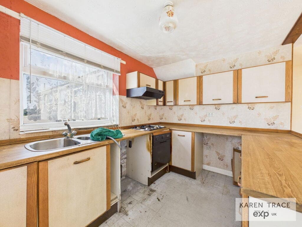 St Marys Road, Biscovey, PL24 - Image 2