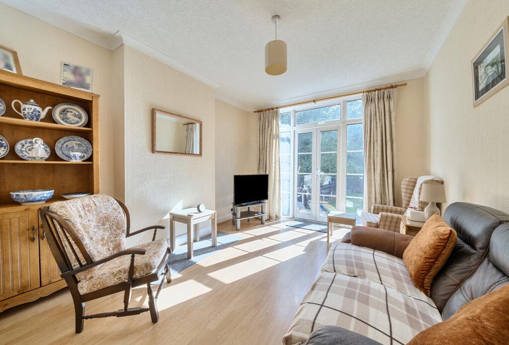 Greenwood Close, Morden, SM4 - Image 4