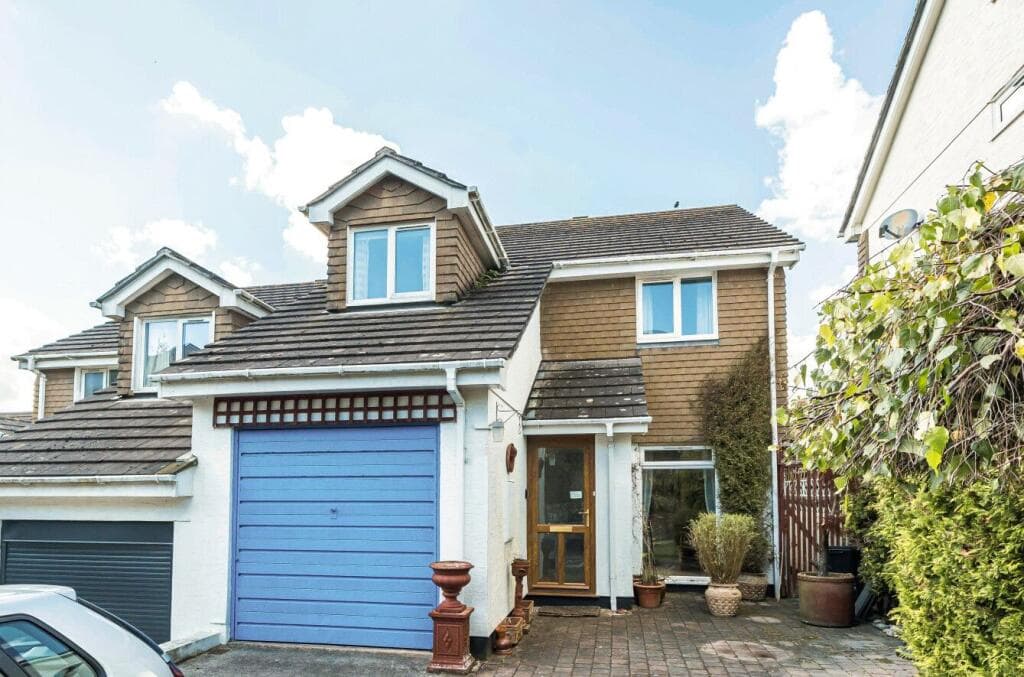 View property at Saffron Park, Kingsbridge