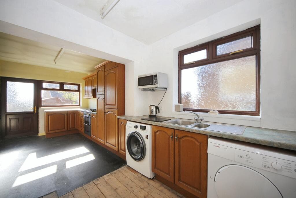 Belmont Drive, Aspull, WN2 - Image 11