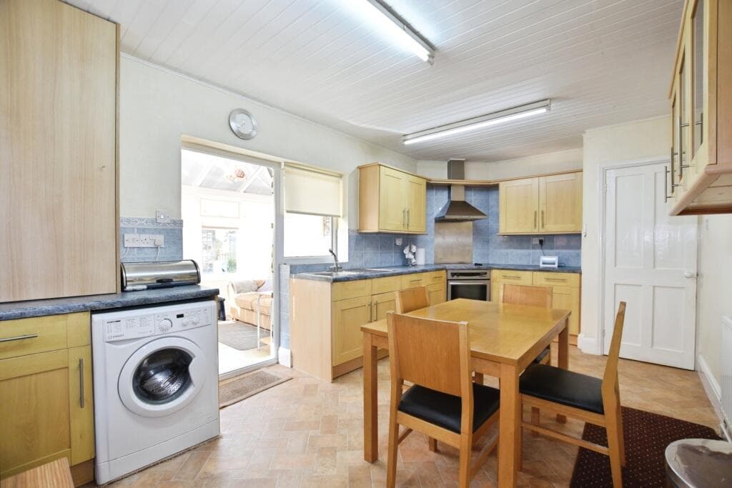 Empingham Road, Stamford - Image 7