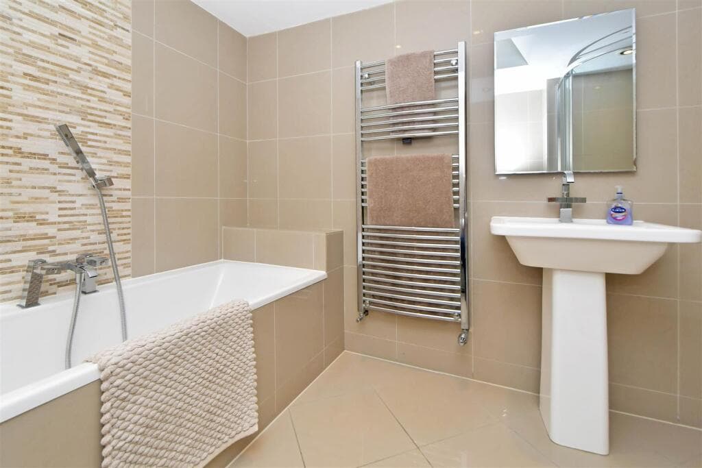 Cherry Tree Farm, Monksdale Lane, Tideswell - Image 10