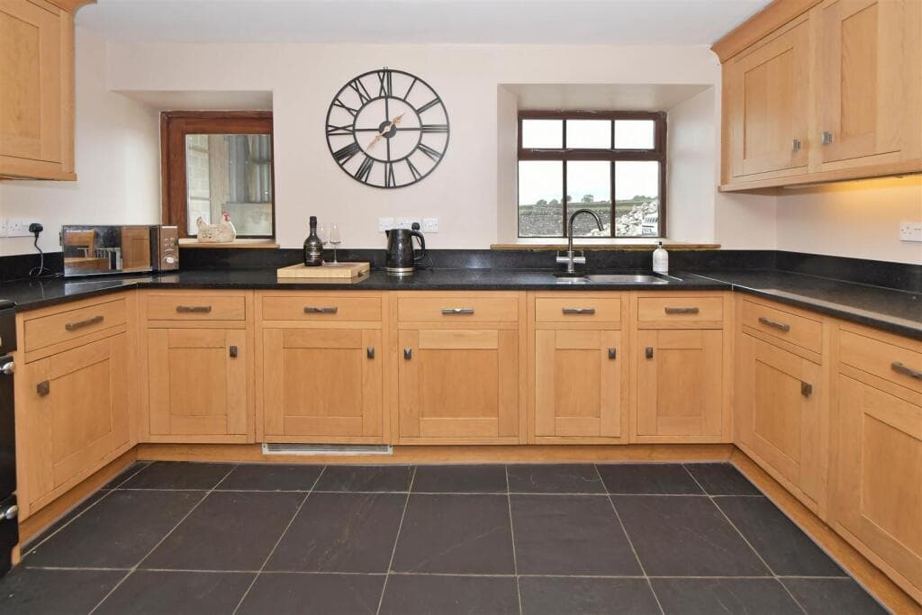Cherry Tree Farm, Monksdale Lane, Tideswell - Image 9