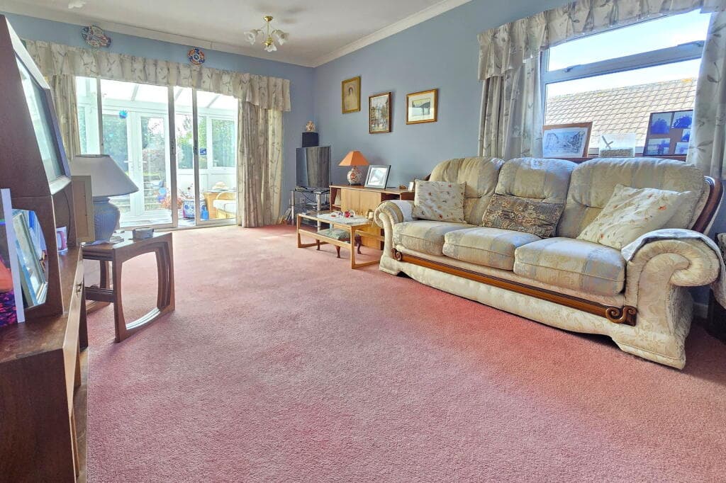 Fairway, Saltash, PL12 4BA - Image 2