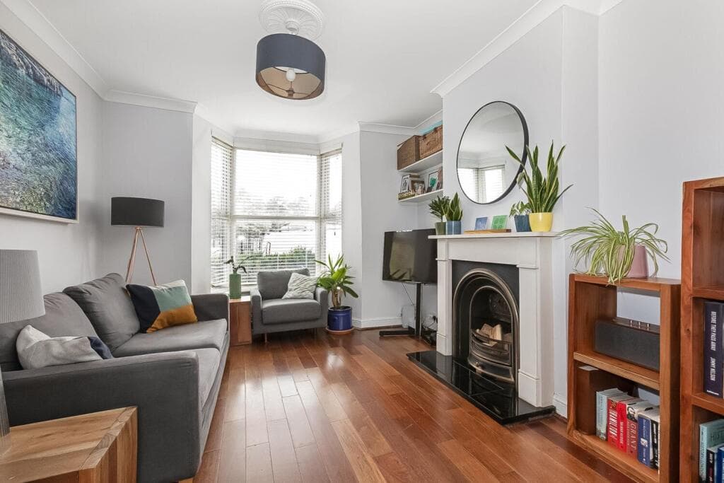 View property at Crown Dale, Crystal Palace, London, SE19