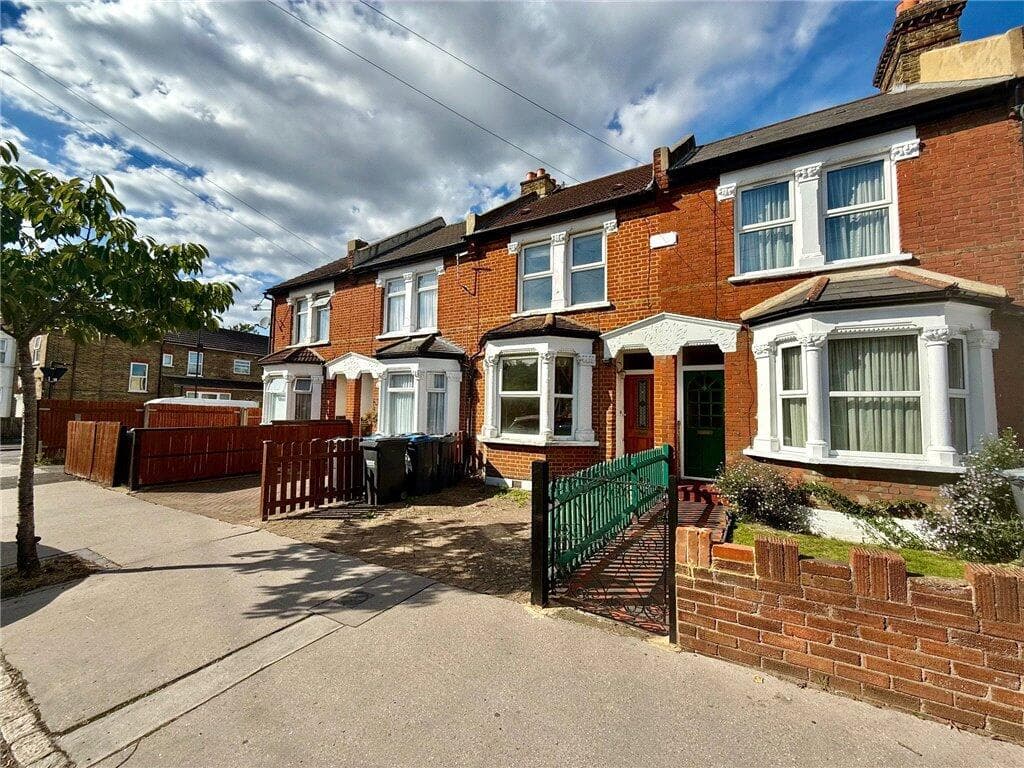 View property at Moffat Road, Thornton Heath, CR7