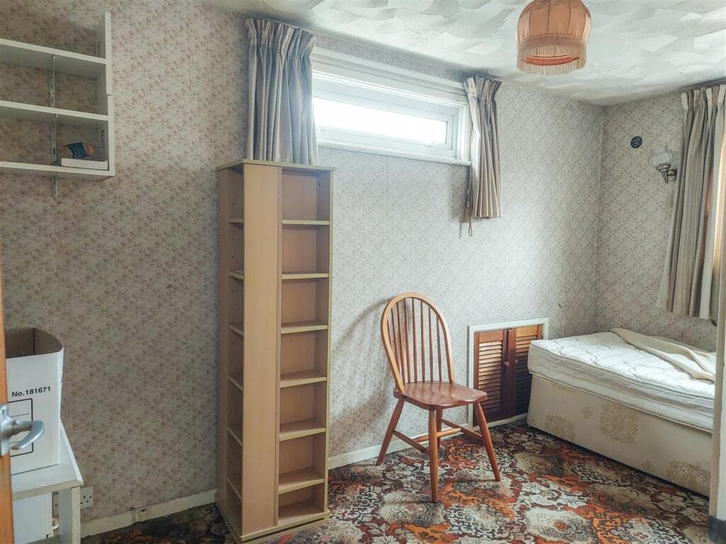 Hilda Road, Poole - Image 9