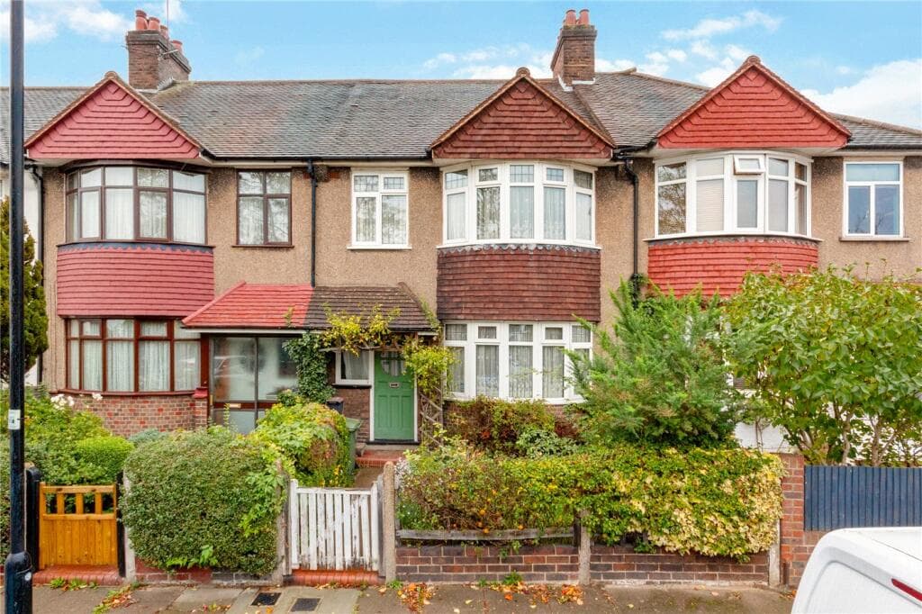 View property at Ivymount Road, West Norwood, London, SE27