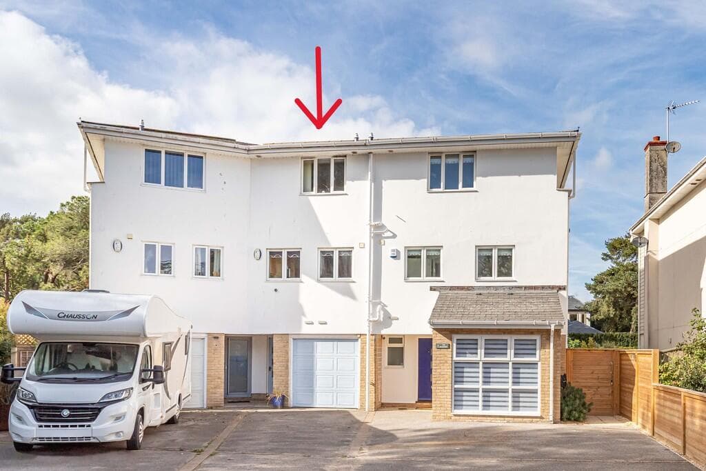 Panorama Road, Sandbanks - Image 2