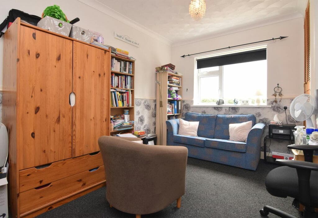 Grimston Road, South Wootton - Image 8