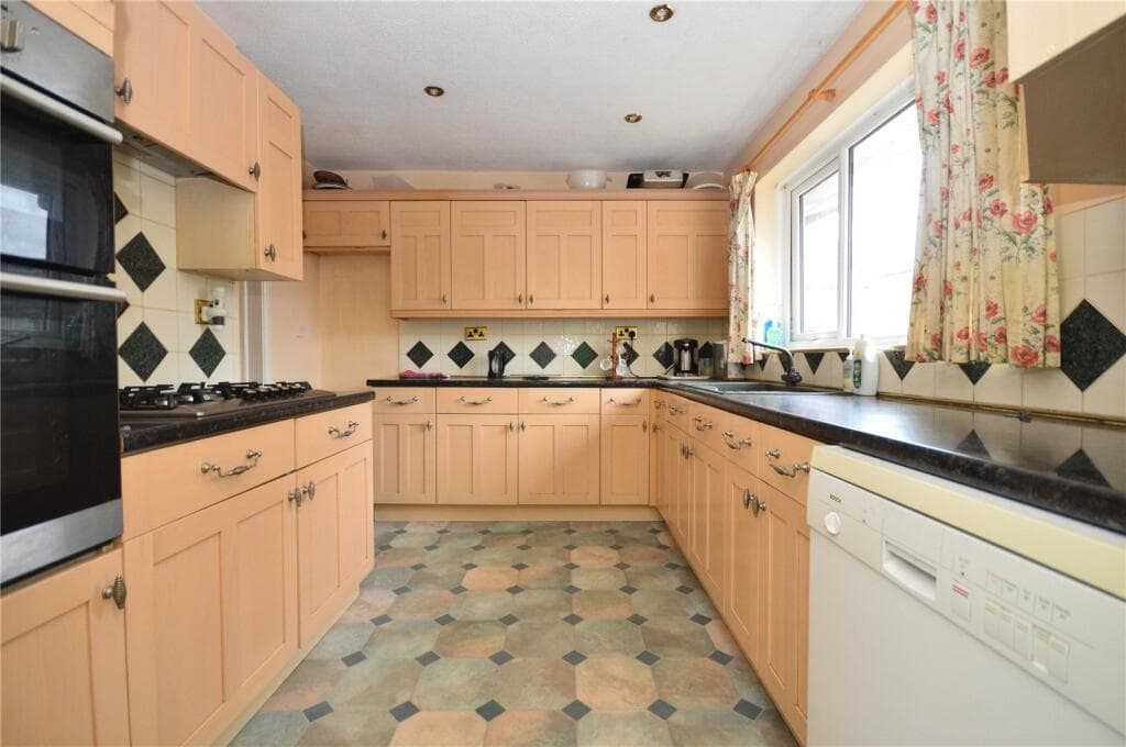 Brookland Road, Langport, Somerset, TA10 - Image 4