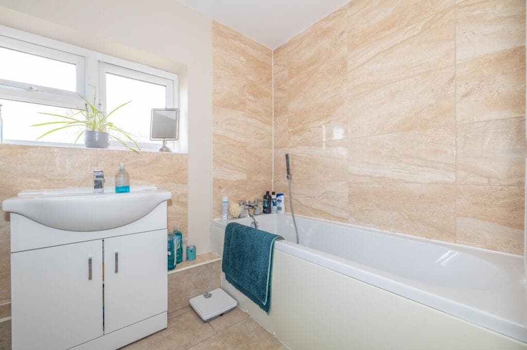 Pretoria Road, Canterbury, Kent, CT1 - Image 9