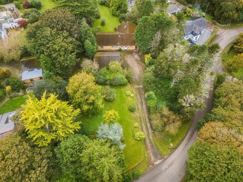 Godolphin Cross, Helston TR13 - Image 2