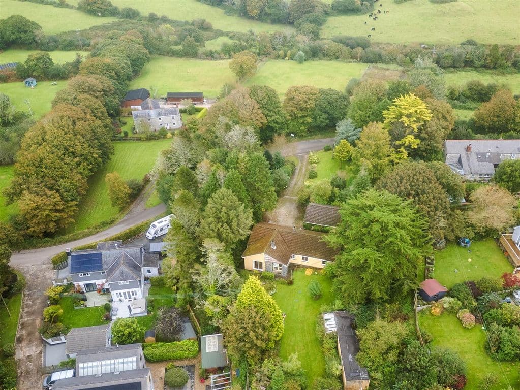 Godolphin Cross, Helston TR13 - Image 7
