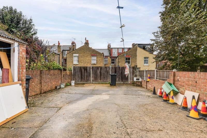 Cleveleys Road E5 - Image 3