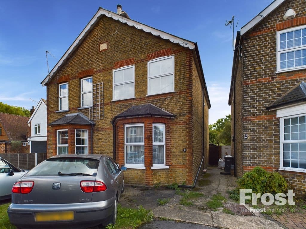 Mafeking Road, Wraysbury, Berkshire TW19 - Image 2