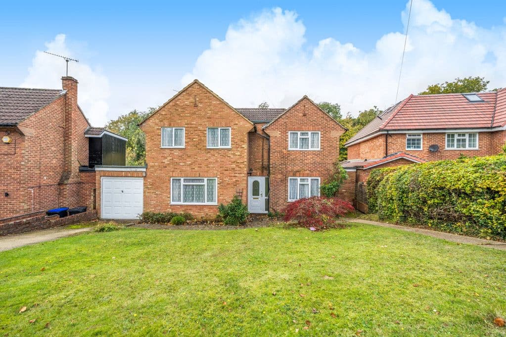 View property at The Uplands, Gerrards Cross, Buckinghamshire SL9
