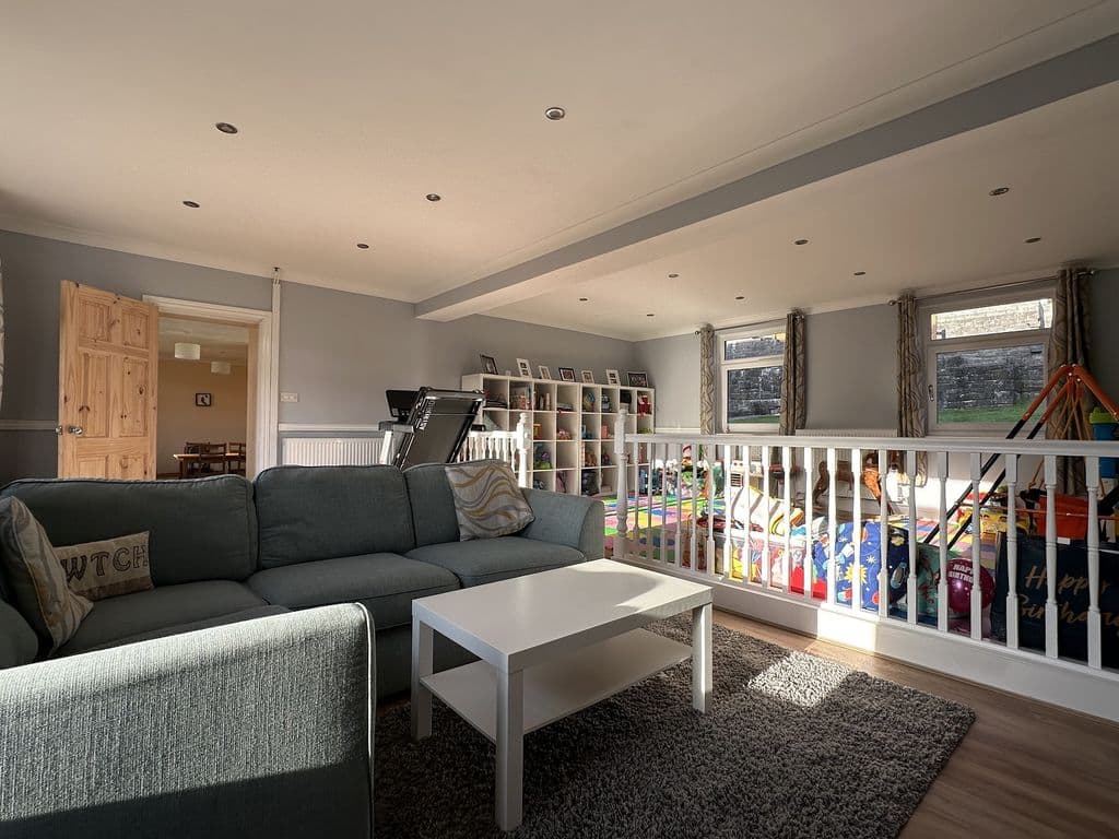 Heol Maes Pica, Lower Cwmtwrch, Swansea. SA9 - Image 2