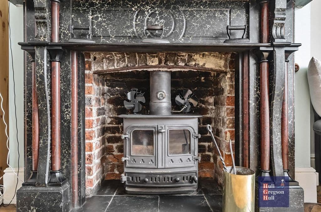 Kings Road West, Swanage BH19 - Image 2