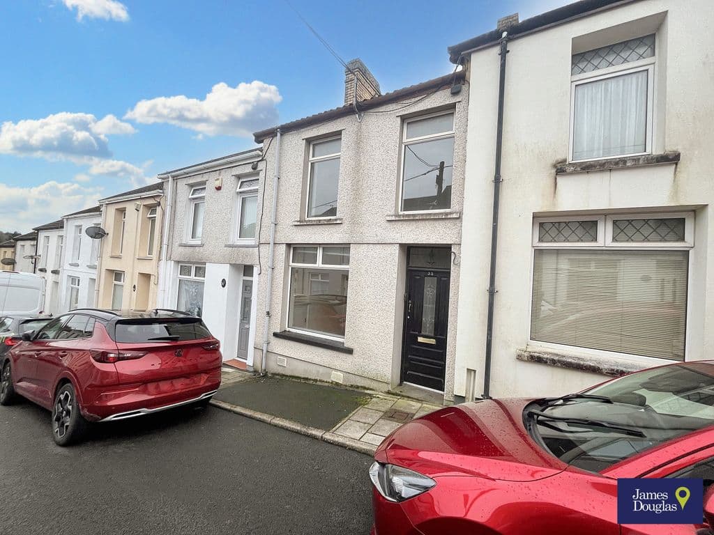 View property at Brynglas Street, Merthyr Tydfil CF47