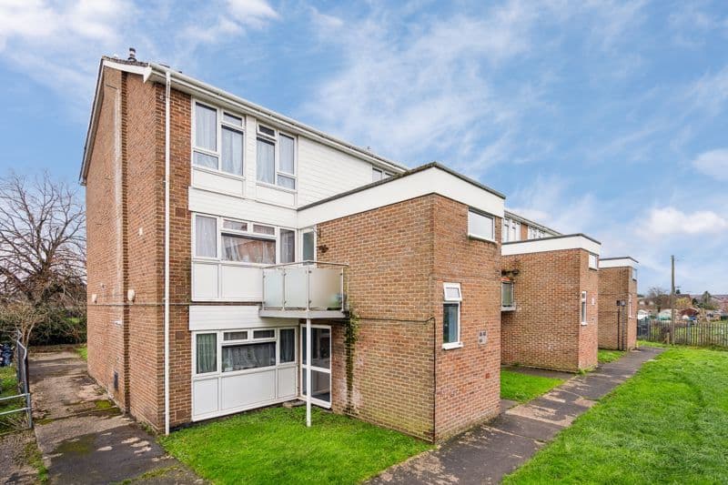 View property at Foxes Piece, Little Marlow Road, Marlow SL7